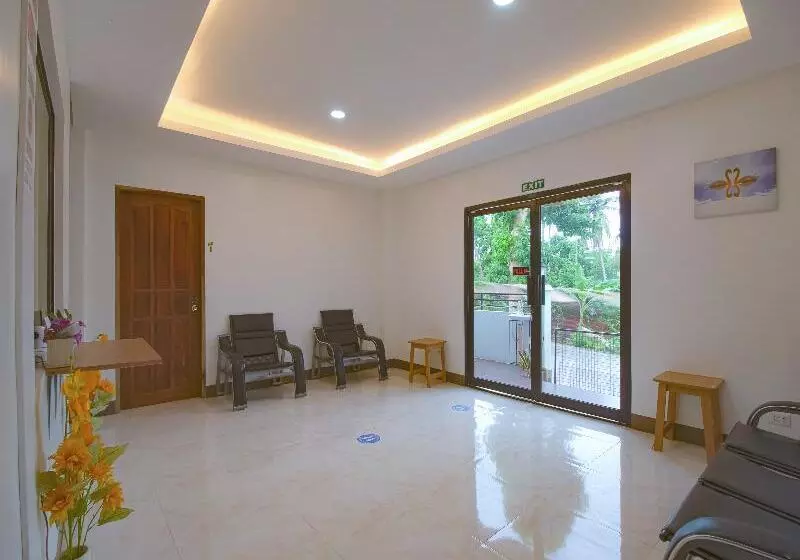 Junie Pension House
