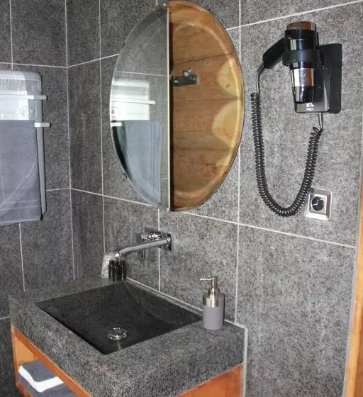 Hotelli Les Chalets De Maramour