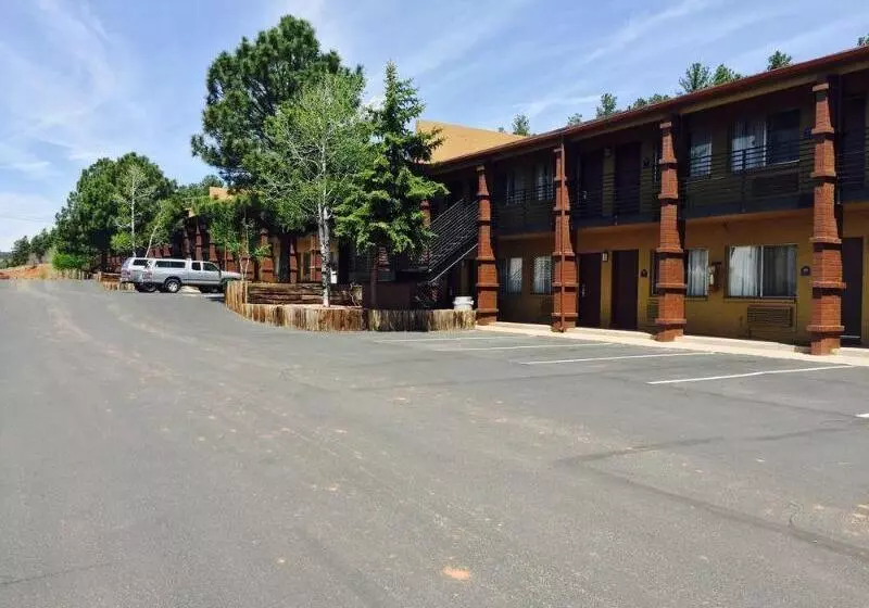 בית מלון כפרי Aspen Flagstaff/ Grand Canyon Innsuites