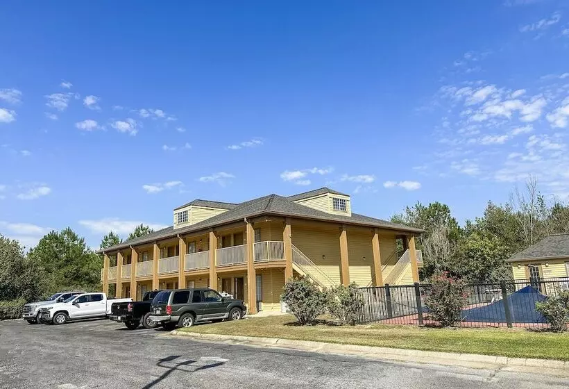 酒店 Bonita Lakes Inn By OYO Meridian