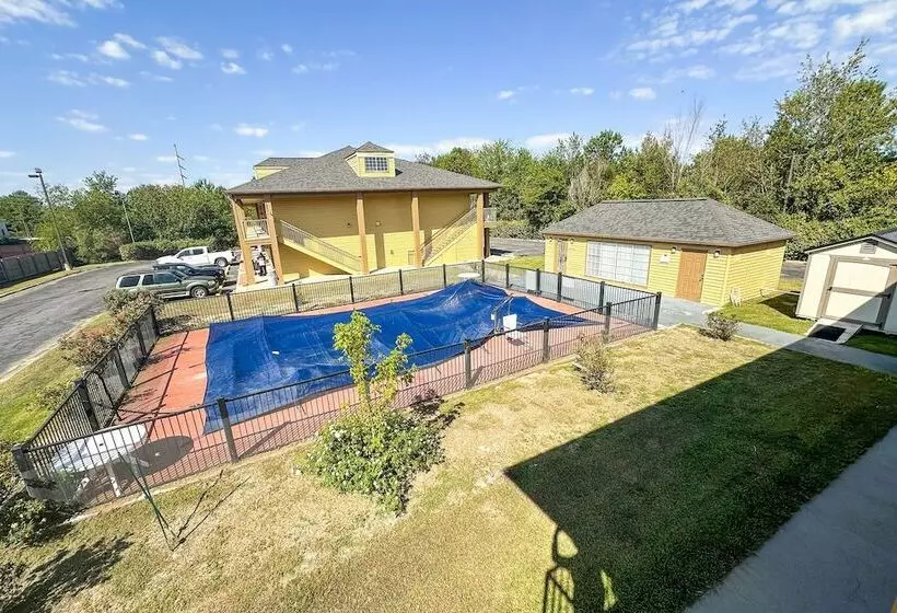 酒店 Bonita Lakes Inn By OYO Meridian