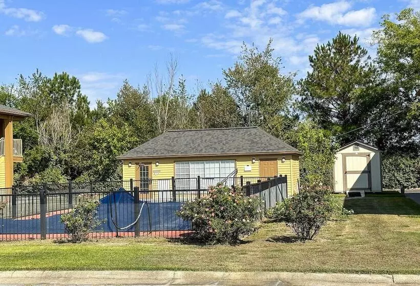 酒店 Bonita Lakes Inn By OYO Meridian