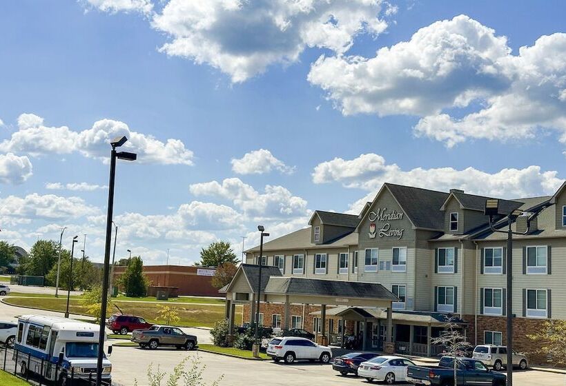 Отель Bonita Lakes Inn By OYO Meridian