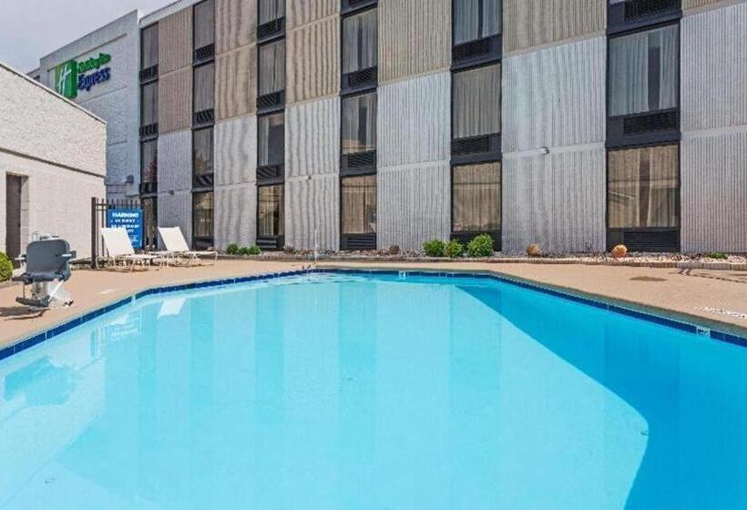 فندق Holiday Inn Express Wilkesboro By Ihg