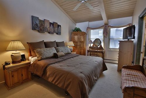 Hotel Interlude Condominiums By Laurelwood