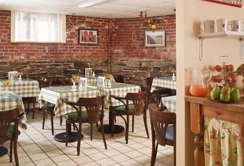 فندق Irving House At Harvard