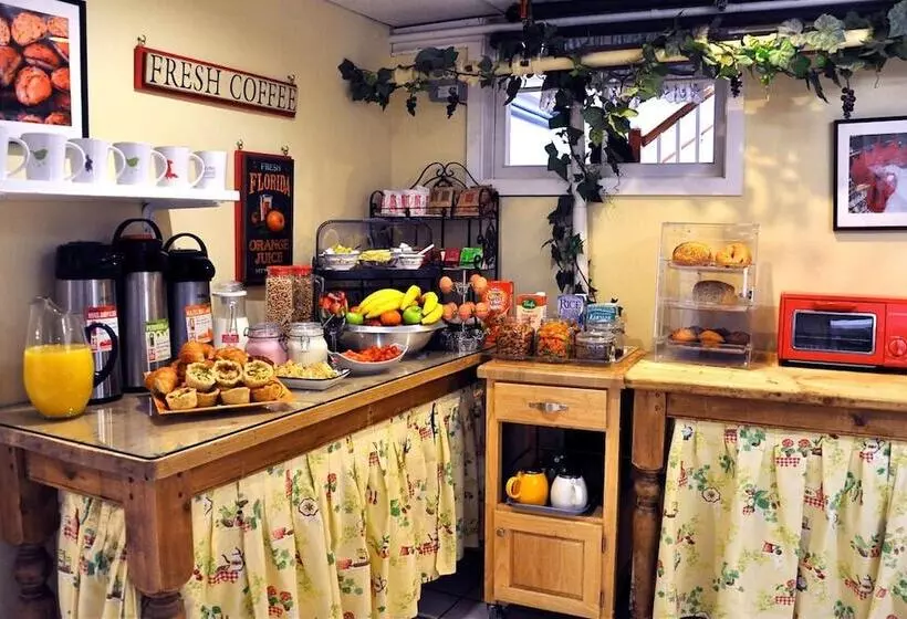 فندق Irving House At Harvard