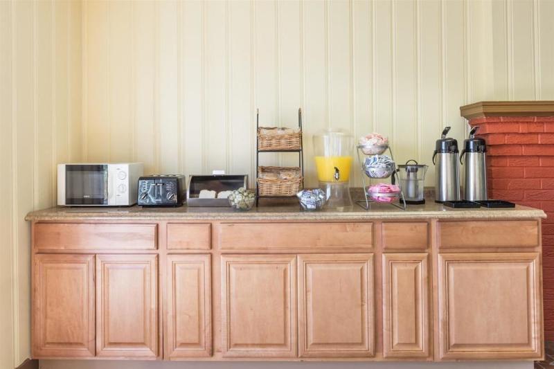 Hotel Knights Inn  Glen Allen, Va