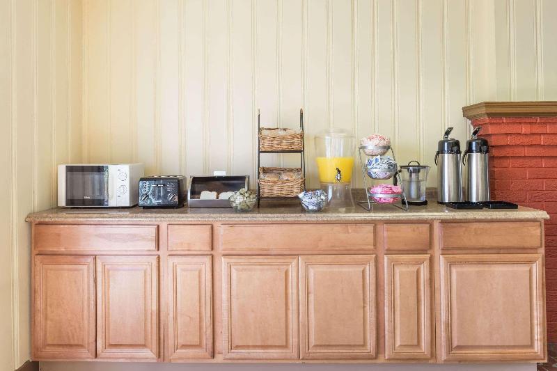 Hotel Knights Inn  Glen Allen, Va