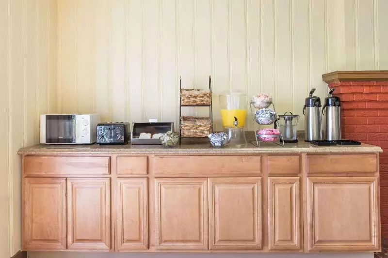 Отель Knights Inn  Glen Allen, Va