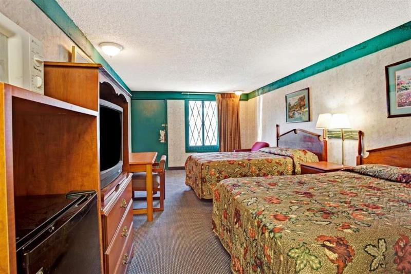 Отель Knights Inn Monroe MI