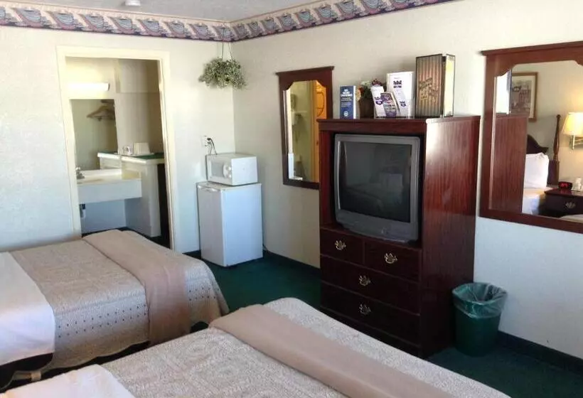 酒店 Knights Inn Peru