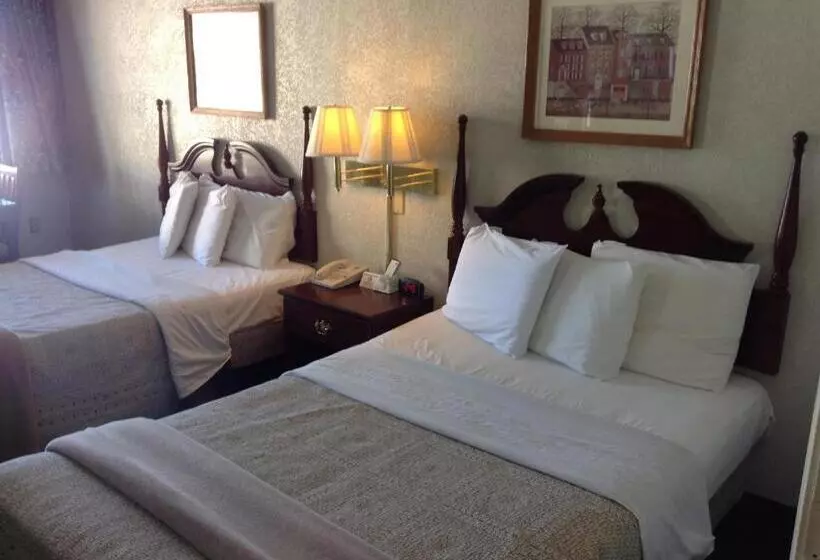 酒店 Knights Inn Peru