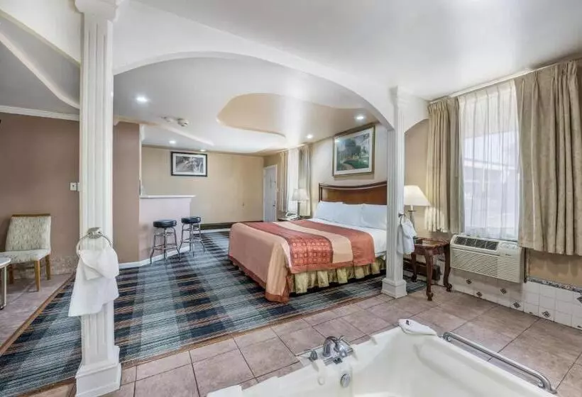 Отель Knights Inn Trevose