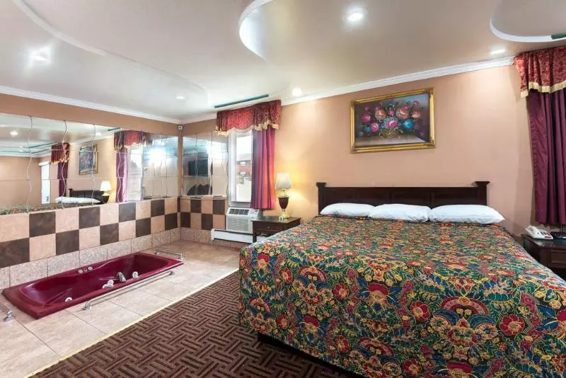 Отель Knights Inn Trevose