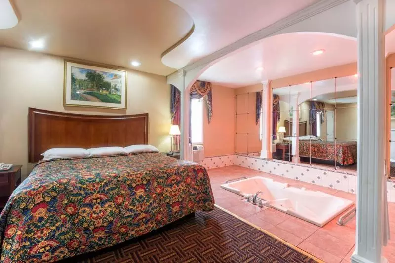 Отель Knights Inn Trevose