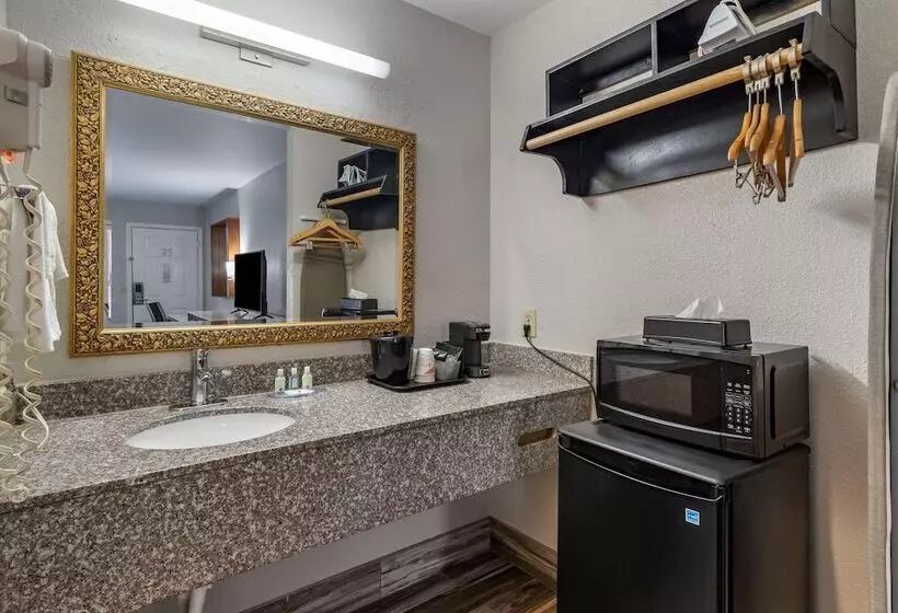 호텔 Quality Inn Covington