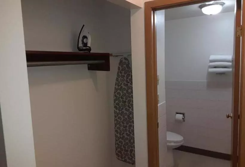 מוטל Economy Stay And Suites Tacoma