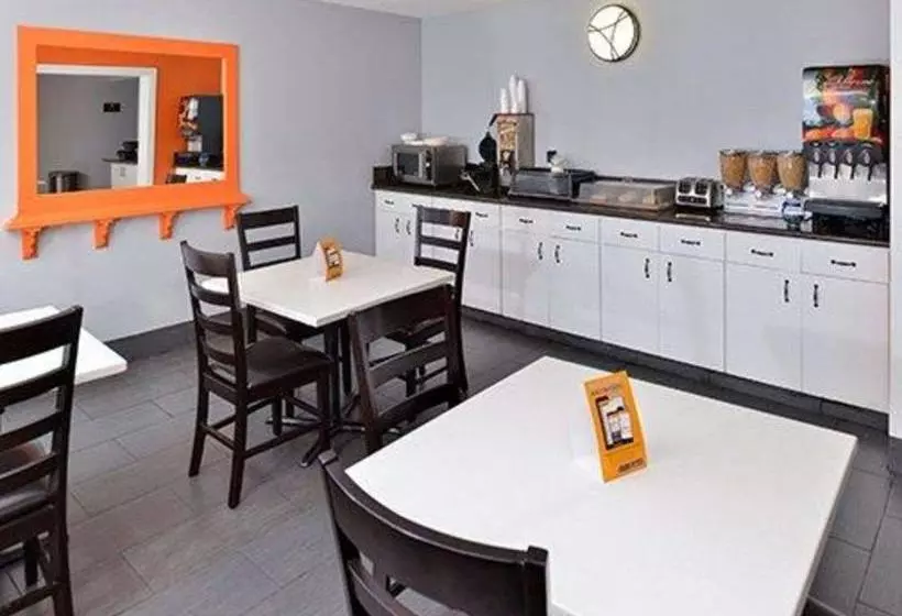 מוטל Economy Stay And Suites Tacoma