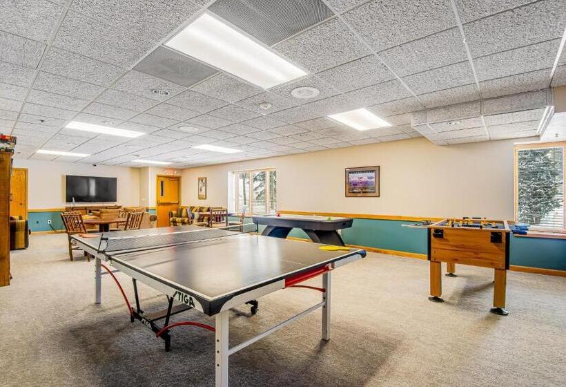 منتجع Iron Horse Hideaway