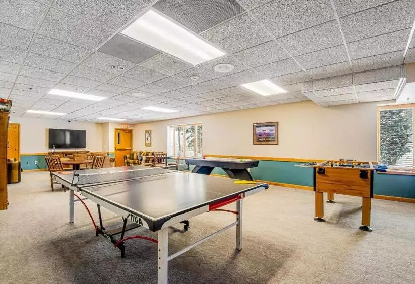 استراحتگاه Iron Horse Hideaway