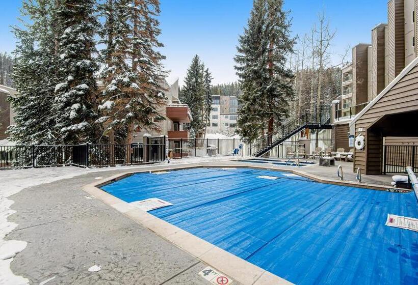 منتجع Iron Horse Hideaway