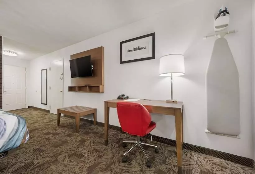 Surestay Hotel By Best Western Tuscaloosa Southeast