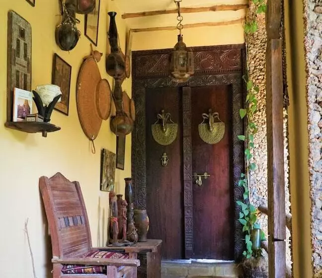 تختخواب و صبحانه African Heritage House