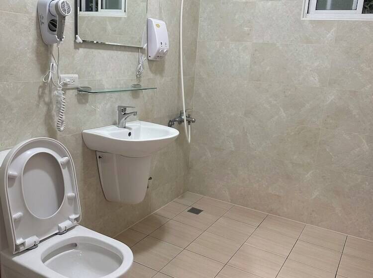 تختخواب و صبحانه Breeze Homestay