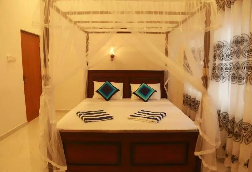 Aamiaismajoitus (B&B) Mama S Palace Hiriketiya