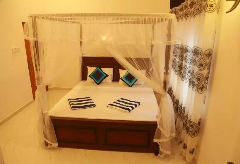 Aamiaismajoitus (B&B) Mama S Palace Hiriketiya