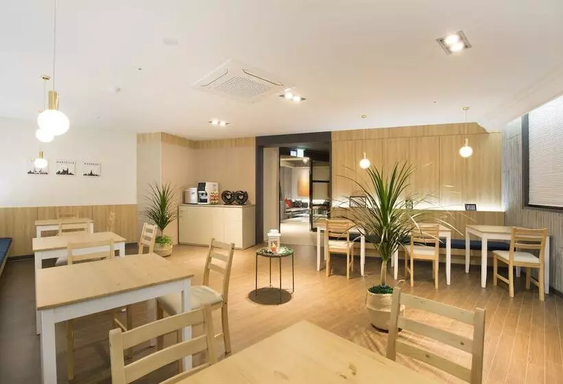 Brown Dot Hotel Jinju Chungmugong