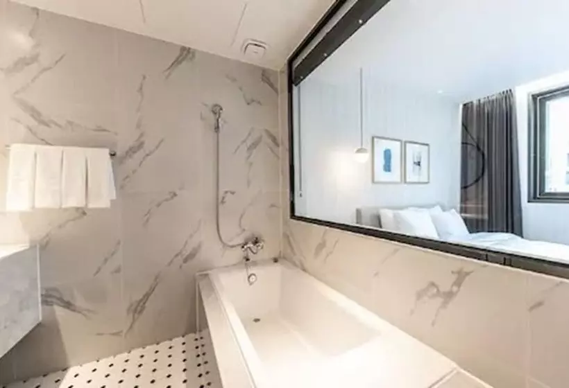 Brown Dot Hotel Jinju Chungmugong