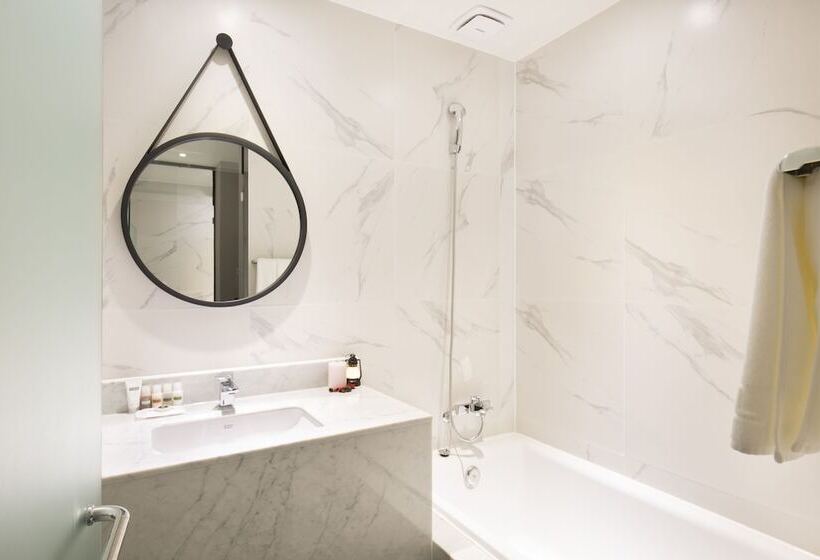 Brown Dot Hotel Jinju Chungmugong