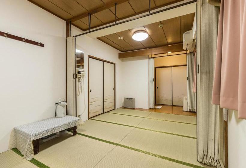 Business Hotel Green By Oyo Rooms