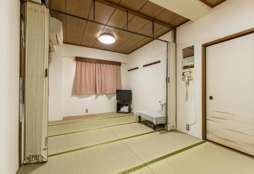 Business Hotel Green By Oyo Rooms