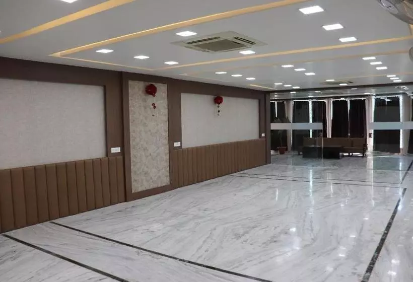 ホテル Ajmer Tower