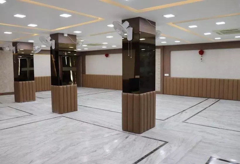 ホテル Ajmer Tower