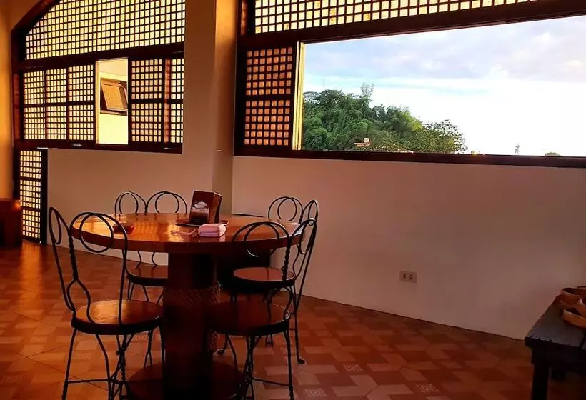 ホテル Balay Ni Manuel Ken Maria