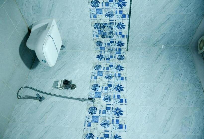 Отель Hari Palace