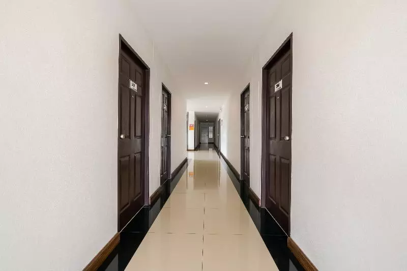 هتل Mae Saeng Place By Oyo Rooms
