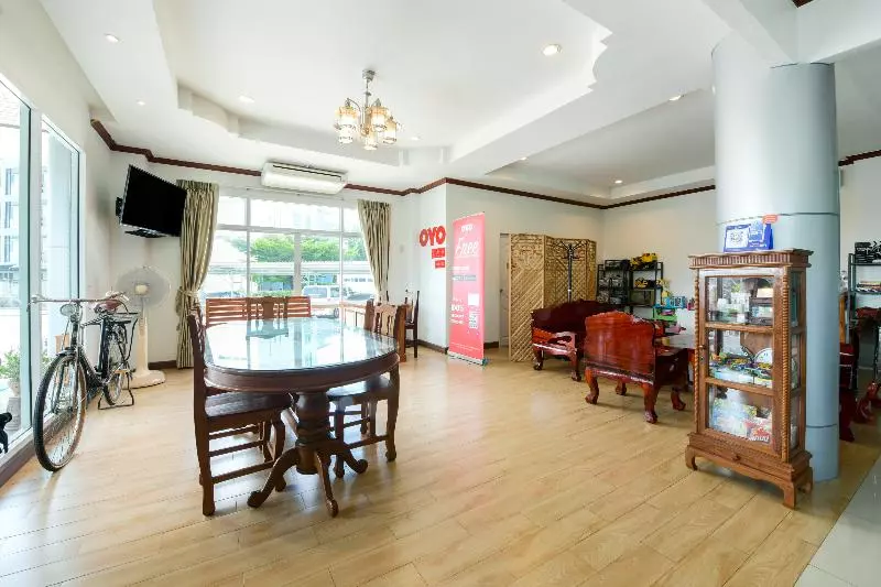 هتل Mae Saeng Place By Oyo Rooms