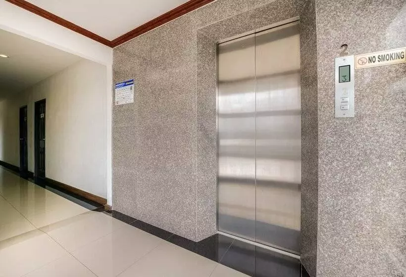 هتل Mae Saeng Place By Oyo Rooms