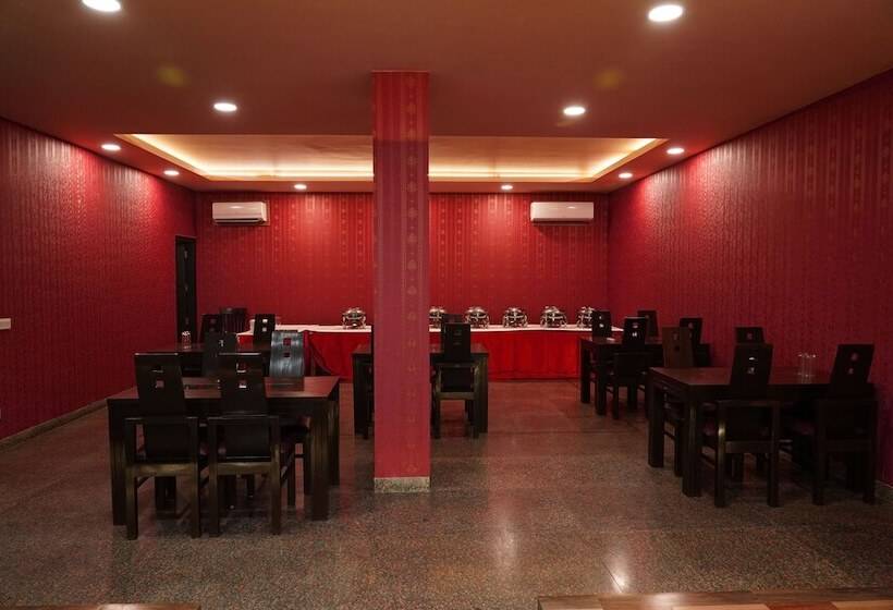 בית מלון כפרי Mint Metropolitan Grand