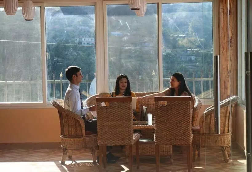 هتل Paradise Villa Nagarkot