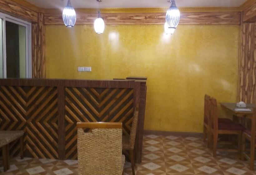 هتل Paradise Villa Nagarkot