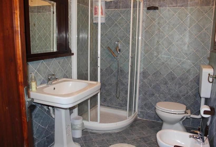 Пансион Central Station Apartments