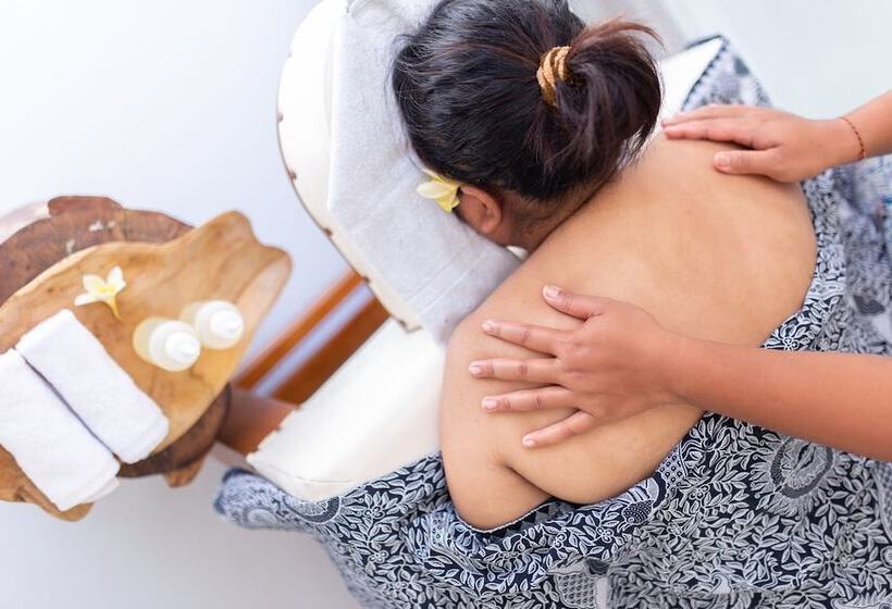 تختخواب و صبحانه The Manik Toya