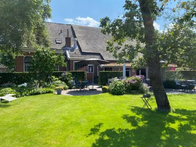 ホテル B&b En Appartementen Triënte