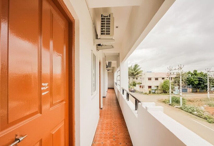 Hotel Capital O 45806 Sri Sakthi Vinayagar Residency